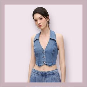 Cider Baby Blue Denim V-Neck Solid Button Halter Crop Top